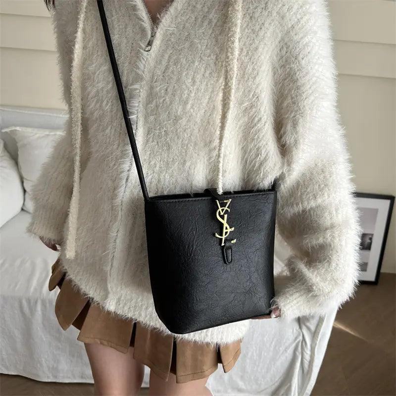 Advanced Women's Fashion Bag – French Retro Shoulder & Messenger Bag