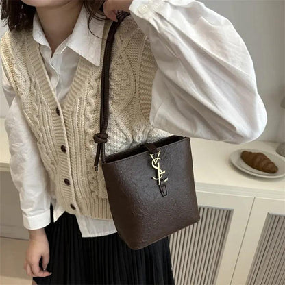 Advanced Women's Fashion Bag – French Retro Shoulder & Messenger Bag